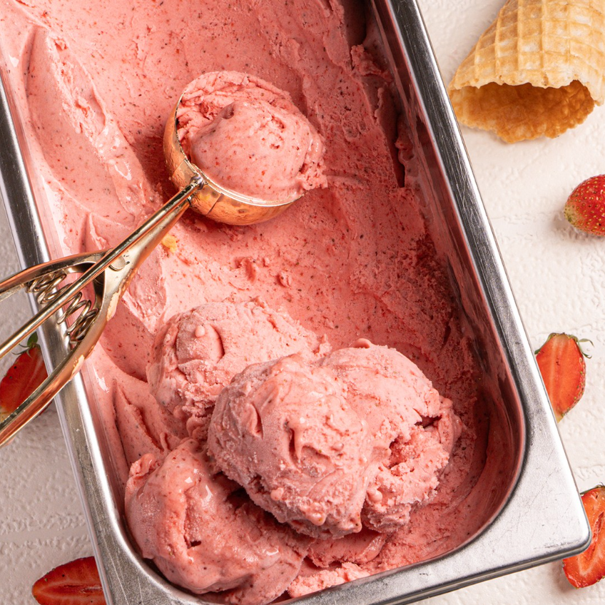 Strawberry Gelato with Natural Ingredients
